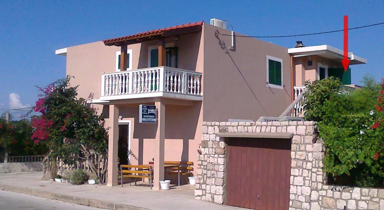 Studio Manora Sućuraj Esterno foto