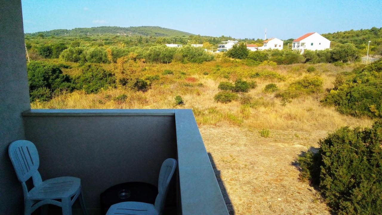 Studio Manora Sućuraj Esterno foto